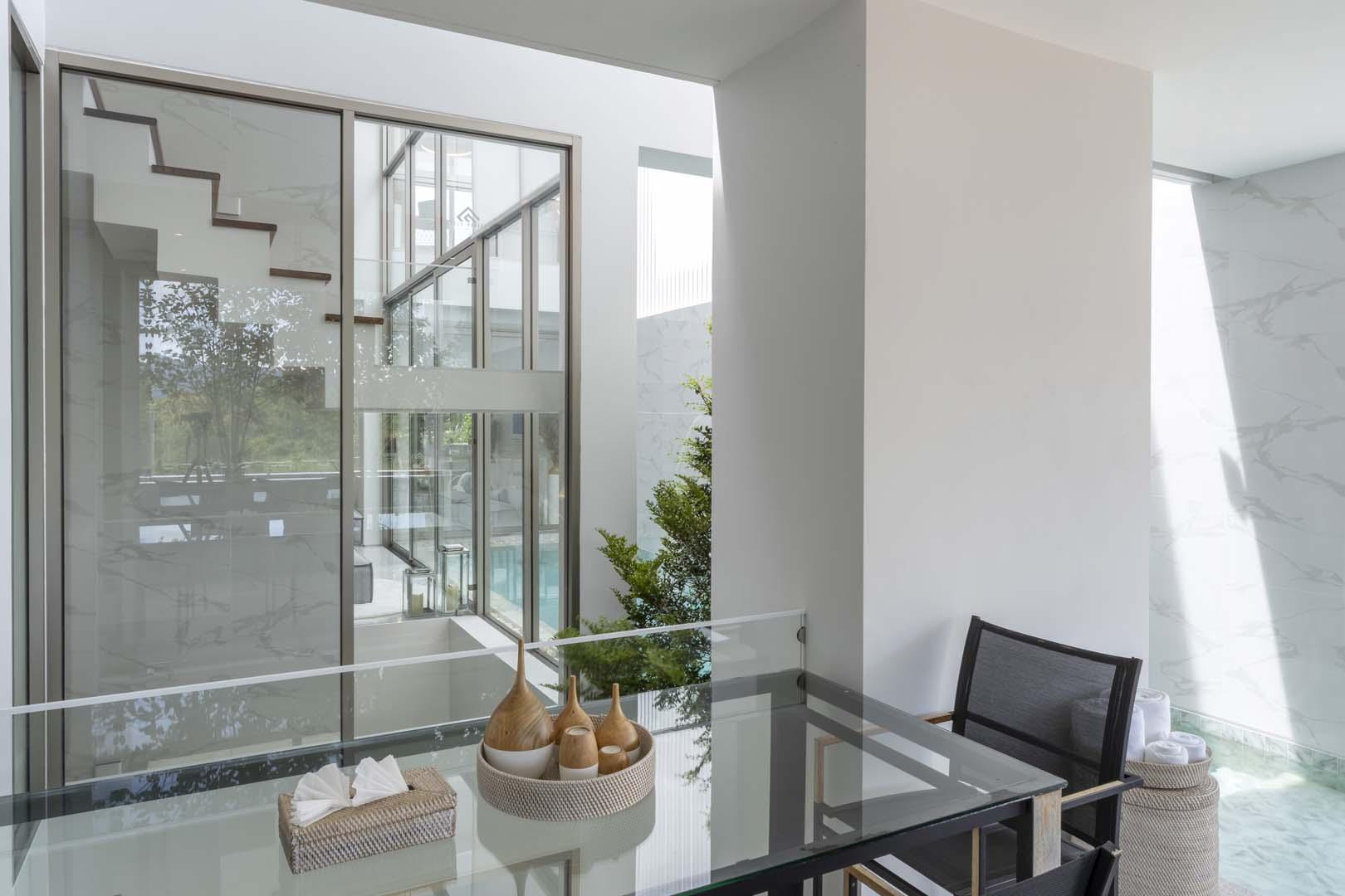 Luxurious 3-storey Villa Bangtao